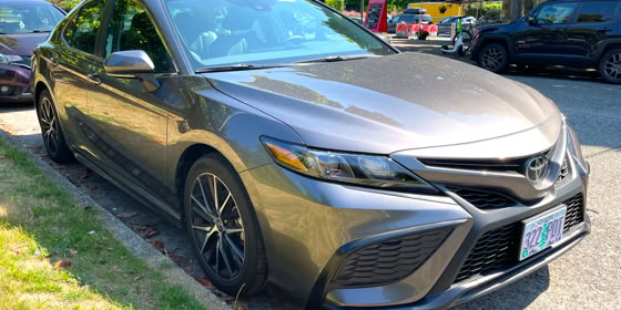 TOYOTA CAMRY SE