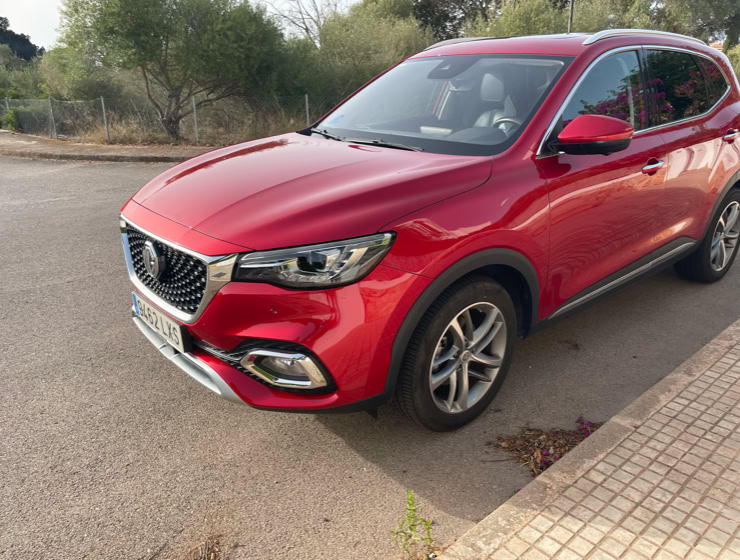 MG EHS PHEV SUV