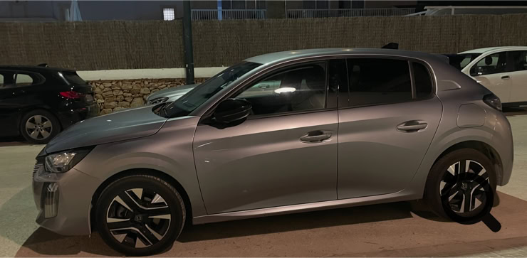 NP-NEARLYPERFECT-PEUGEOT-208HYBRID-TESTING-NPPROFILUPE
