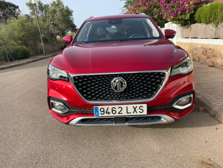 MG EHS PHEV SUV
