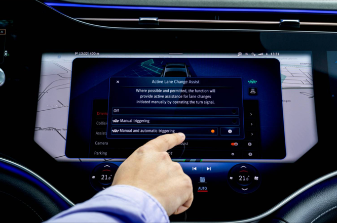 NP_MERCEDES_ALC_AUTOMATICLANECHANGE