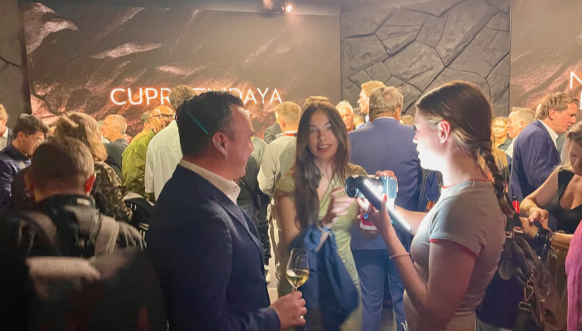 OLIVERBLUME-IAAMOBILITY-VW-MARKENVORSTAND-NP-NPNEWS-NPNEARLYPERFECT