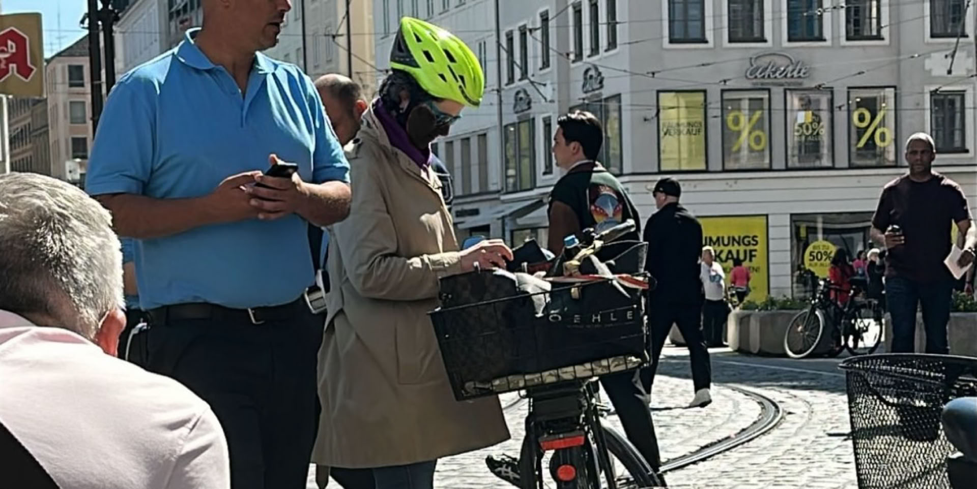 NP_NOGO Radln in der Fussgängerzone München