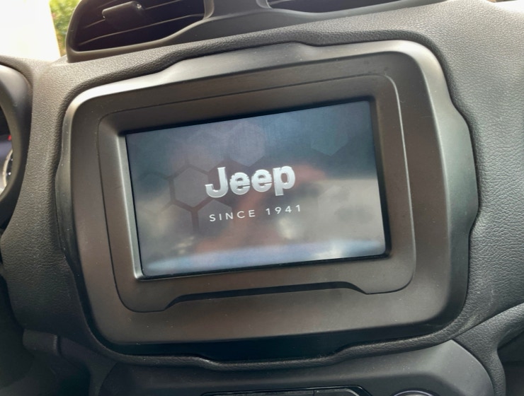 WILLY_JEEP_RENEGADE