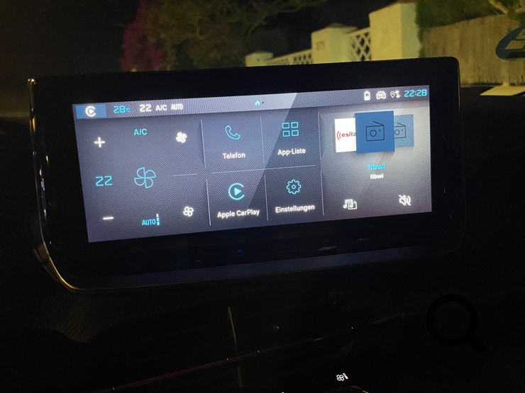 NP-NEARLYPERFECT-PEUGEOT-208HYBRID-TESTING-NPPROFILUPE