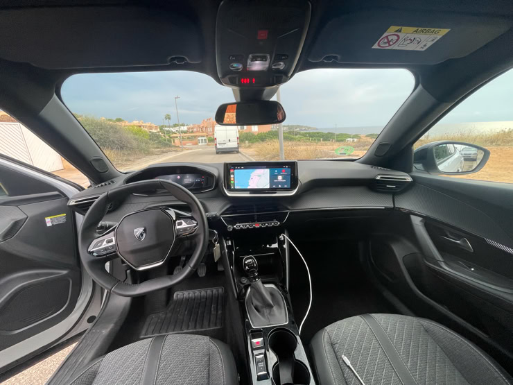 NP PEUGEOT 2008 NP PROFI LUPE NEARLY PERFECT