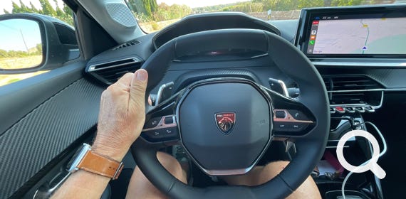 NP PEUGEOT 208 HYBRID  IM TEST AUF MALLORCA BEI NEARLY PERFECT