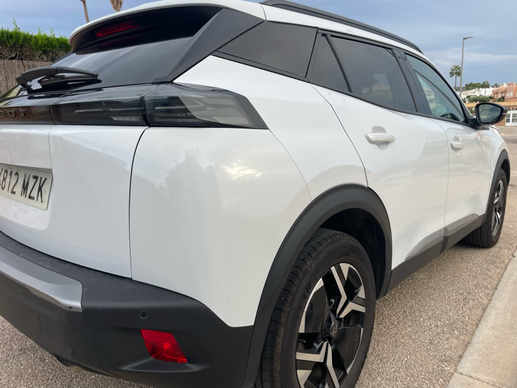 NP PEUGEOT 2008 NP PROFI LUPE NEARLY PERFECT